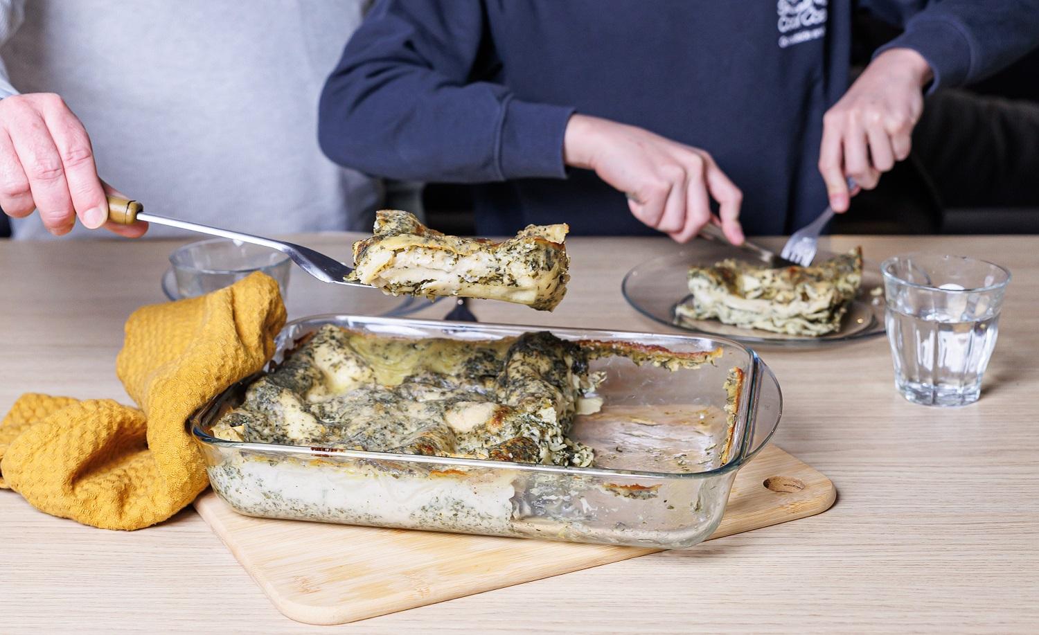 Lasagnes anti-gaspi au pesto de fanes de carottes